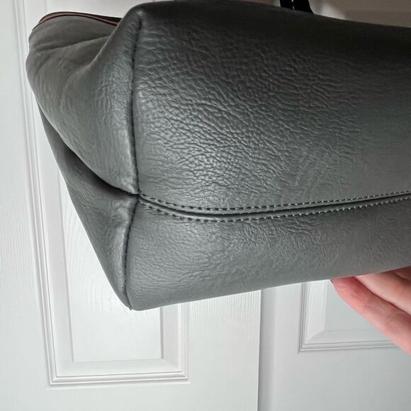 Harry Potter Gryffindor Loungefly Wizard Zip Top Large Tote Gray Burgundy HP Gla - Picture 6 of 11